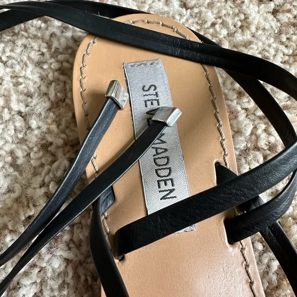 Steve Madden Keyes Leather Sandal - Black and Tan - Picture 5 of 6